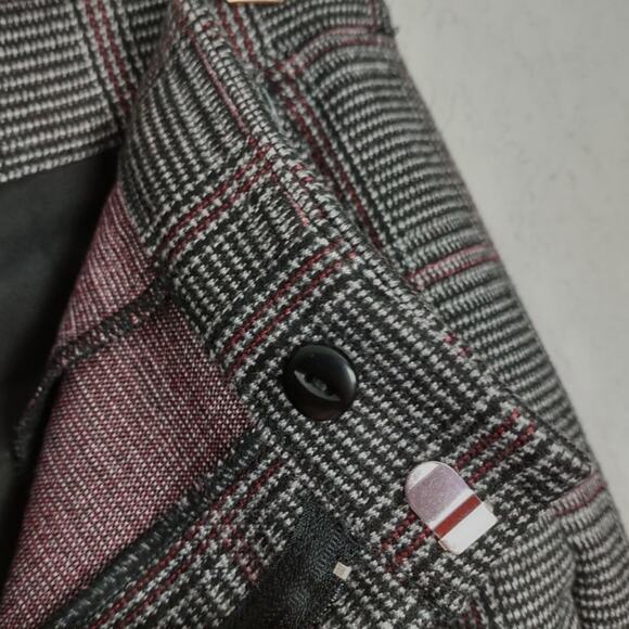 Modcloth Timeless Tailoring Plaid Cropped Pants Size 6 - Picture 12 of 16
